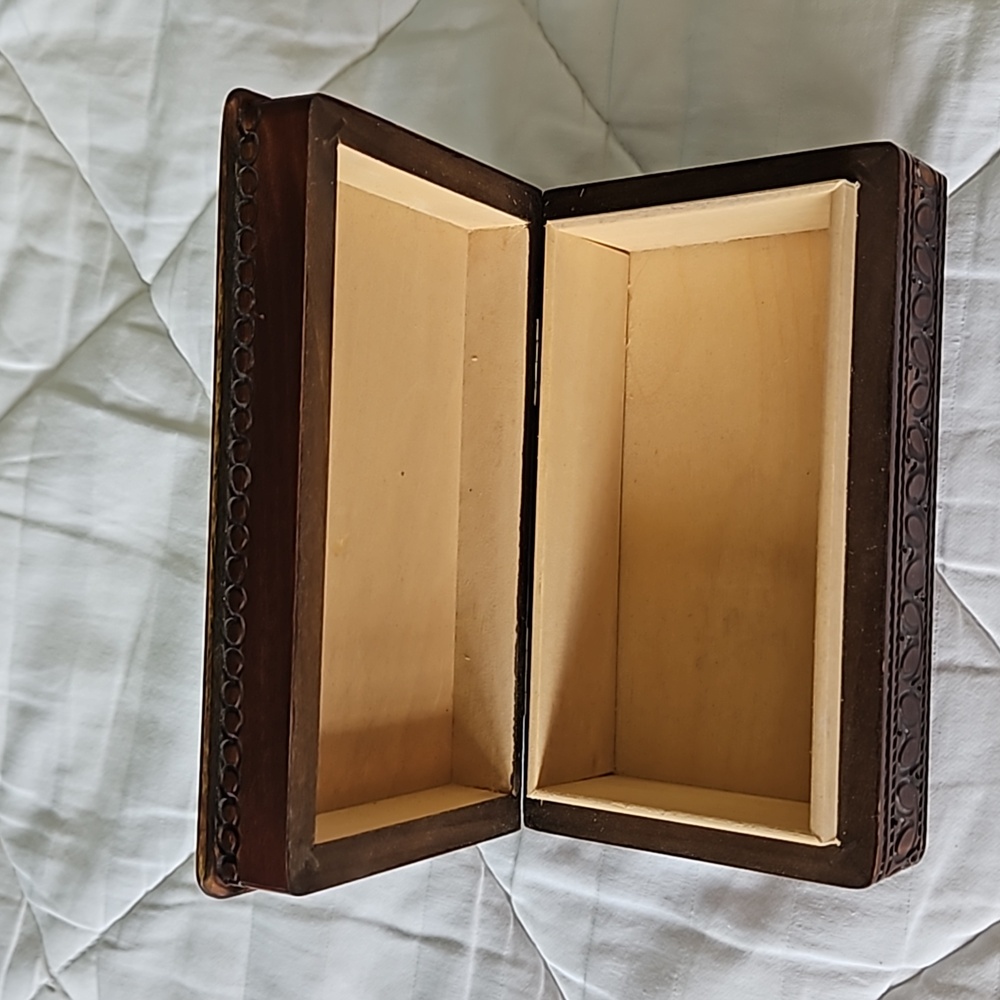 Mothers day trinket box - Picture 3 of 3